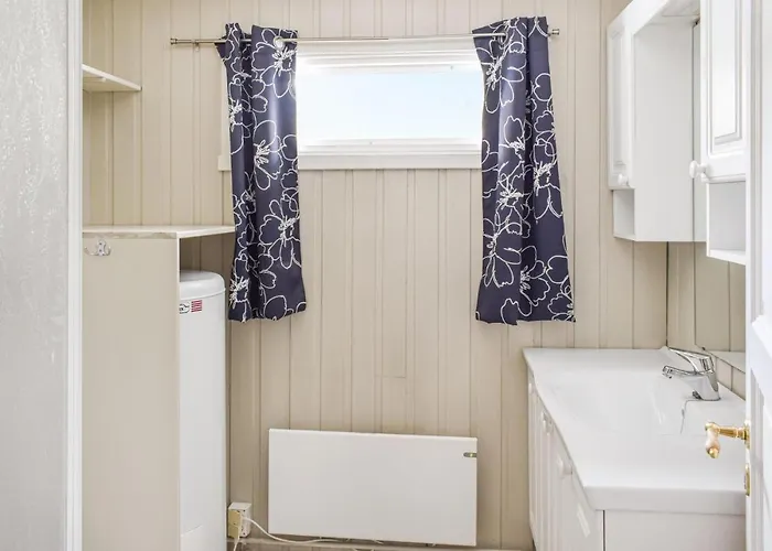 4 Bedroom In Сasa de vacaciones *